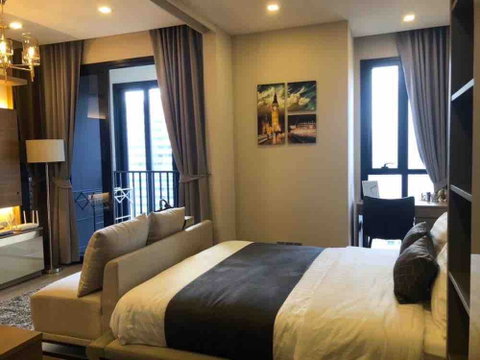Unit Available at ASHTON Asoke Multiple units available—prices negotiable!