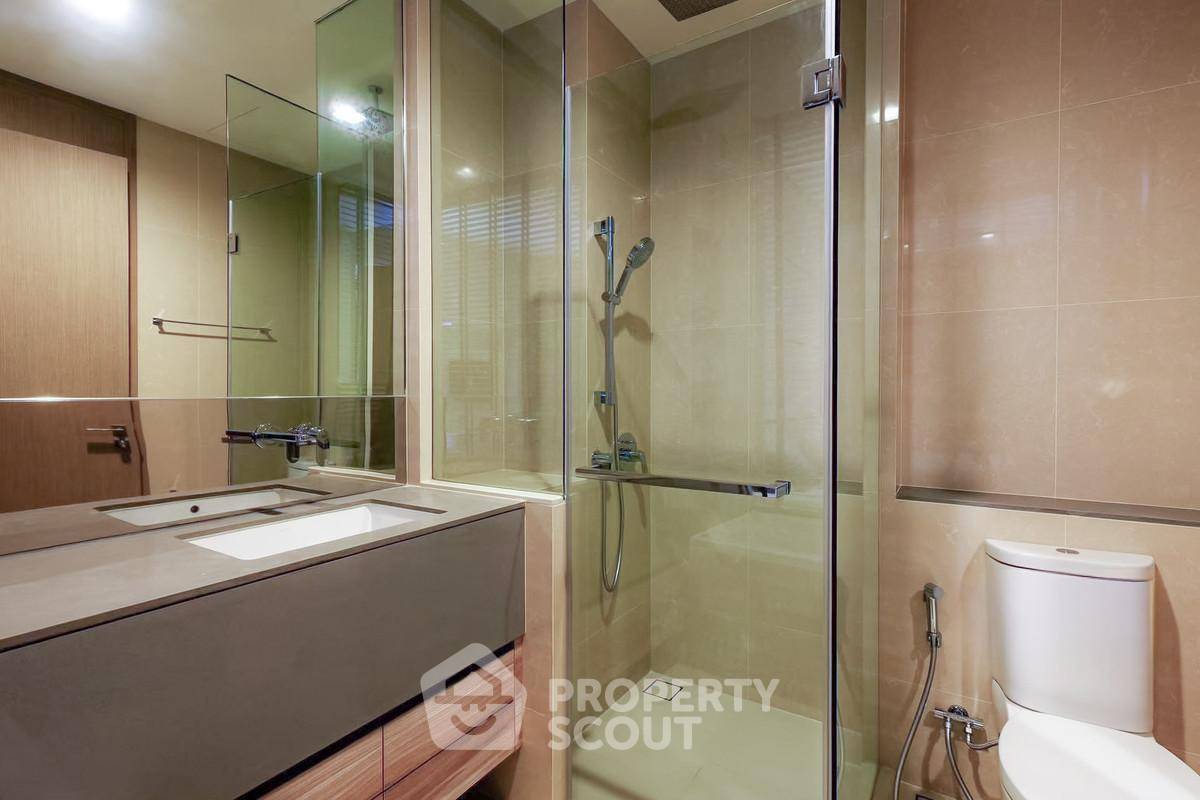 picture 23rd-Floor 1-BR Condo At The Esse Asoke, MRT Sukhumvit (ID 2885053) - 4/4