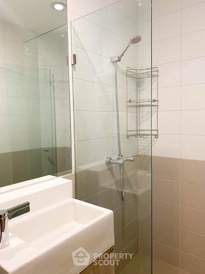 picture 1-BR Condo At Ideo Q Chula Samyan Near MRT Sam Yan (ID 1852671) - 12/12