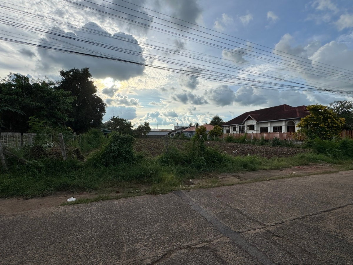 รูป **ให้เช่าที่ดิน 1 ไร่ 1 งาน 45 ตรว. ติดทางสาธารณะ ต.หนองหญ้าลาด อ.กันทรลักษ์ จ.ศรีสะเกษ 10,000/ด. (เช่าบางส่วนได้)** - รูปที่ 7/12