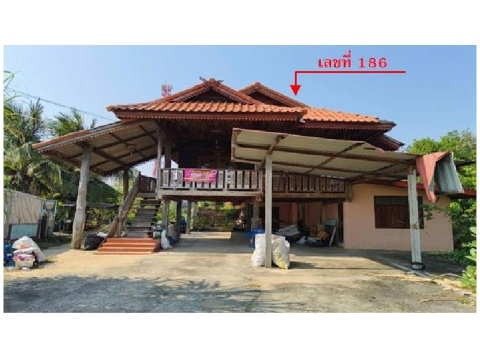 ที่ดินพร้อมสิ่งปลูกสร้าง 147.4 ตร.วา ชุมพลบุรี สุรินทร์ 945,000