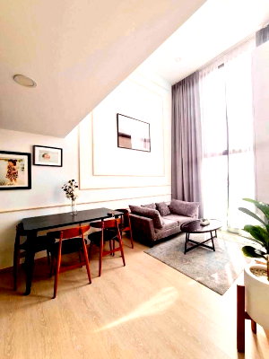 คอนโดให้เช่า : 🚝 ปล่อยเช่า Knightsbridge Phaholyothin-Interchange ห้องหรูสไตล์ Loft เพดานสูง ยูนิตริมสุดโซน Private   🏙️