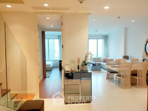 2-BR Condo at 185 Rajadamri near BTS Ratchadamri (ID 514248)