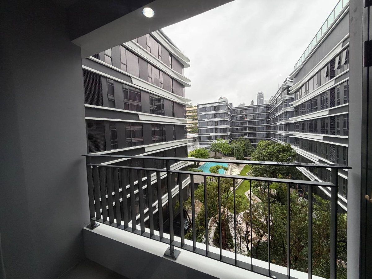 picture Condo For Rent!!Ideo Mobi Sukhumvit 40 - 4/10