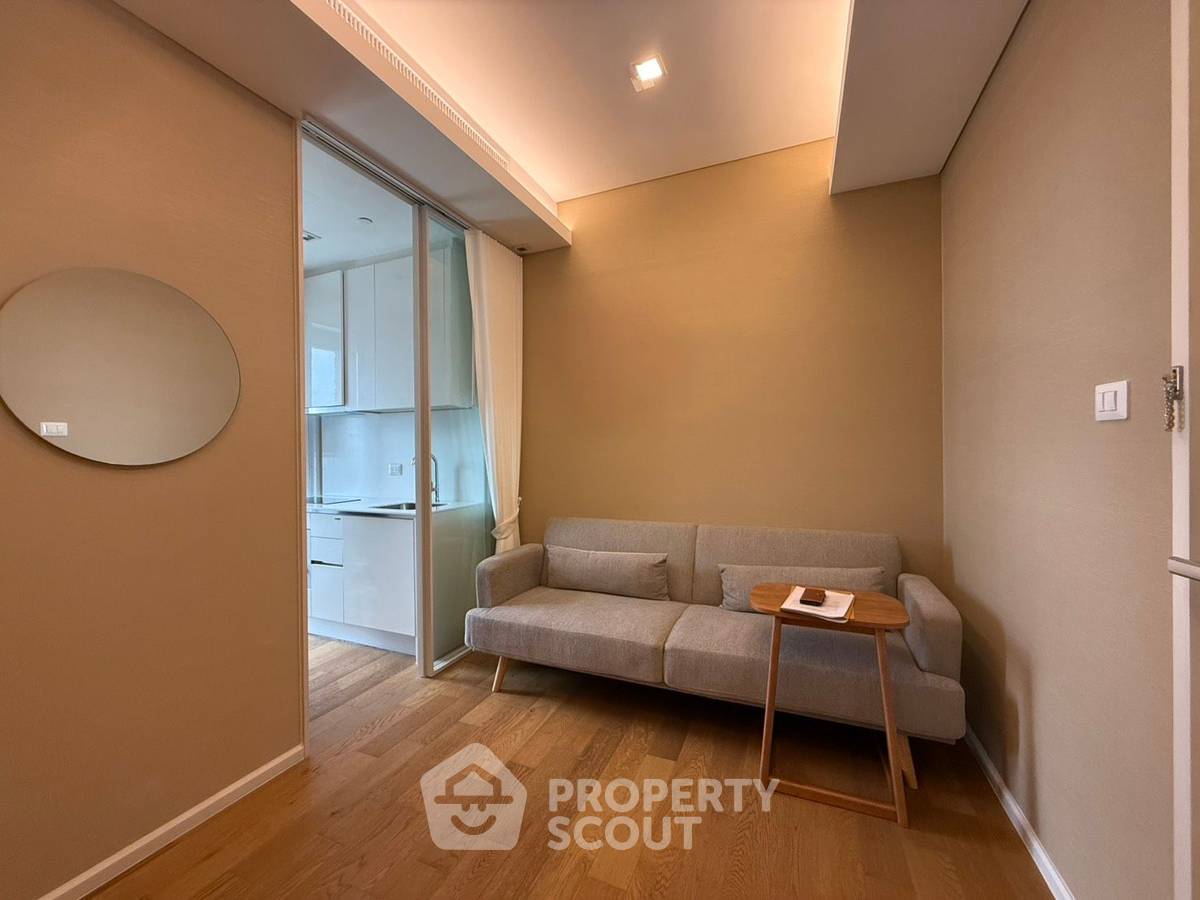picture 1-BR Condo at The Saint Residences near MRT Phahon Yothin (ID 2364111) - 1/10
