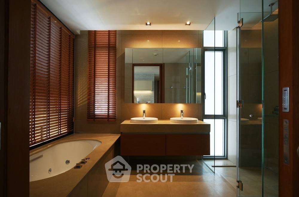 รูป คอนโด 2 ห้องนอน ชั้น 41 The Sukhothai Residences Condominium ใกล้ MRT ลุมพินี (ID 320451) - รูปที่ 1/3