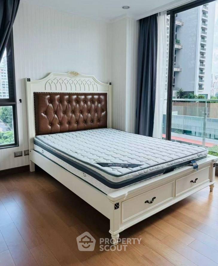 รูป คอนโด 2 ห้องนอน Supalai Oriental Sukhumvit 39 ใกล้ MRT เพชรบุรี (ID 2308218) - รูปที่ 2/5