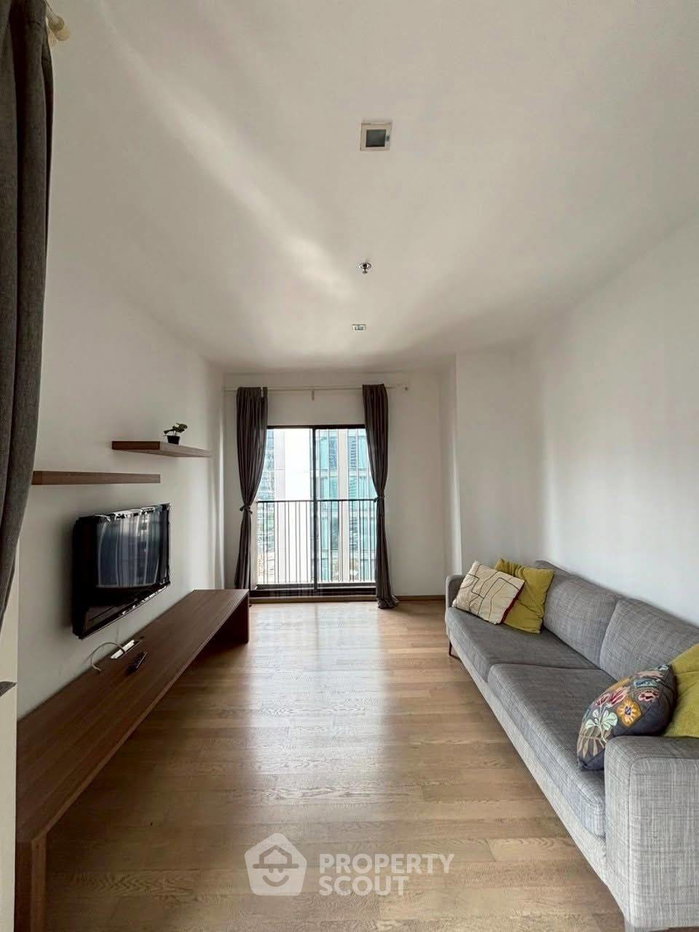 picture High-Floor 2-BR At Noble Refine Prompong Near BTS Phrom Phong (ID 392836) - 15/18