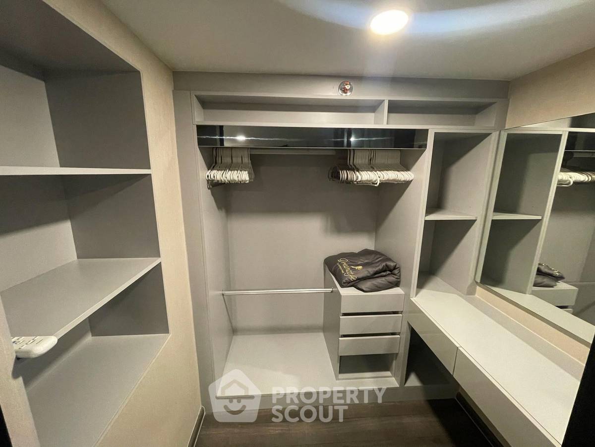 picture High-Floor 1-BR KnightsBridge Space Rama 9 Near MRT Phra Ram 9 (ID 3041218) - 10/12