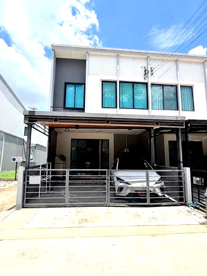 Townhouses for sale Srinakarin-Romklao Road : 🏡 **FOR SALE – Pleno Rama 9 Krungthep Kreetha 1**