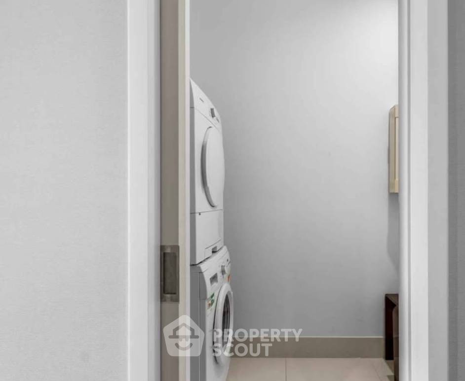 รูป คอนโด 2 ห้องนอน 133 ตร.ม. The Ritz-Carlton Residences Bangkok ห่าง BTS ช่องนนทรี 100 ม. (ID 3332071) - รูปที่ 2/7