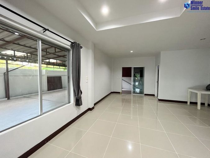 ให้เช่าทาวน์โฮม 4 ห้องนอน 300 ตร.ม. 43.7 ตร.ว. เขตบางขุนเทียน
