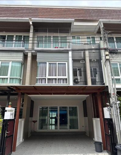 3-bed home office for rent, 206 sqm, 27 sq wah, Urban Sathorn