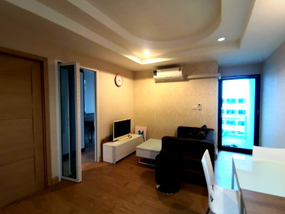Condos for rent Chiang Mai : Rent Trams condo Jed Yod very good location near Maya , Nimman Rd. , CMU, Airport Tel. 082-3899314 ( Bubu )