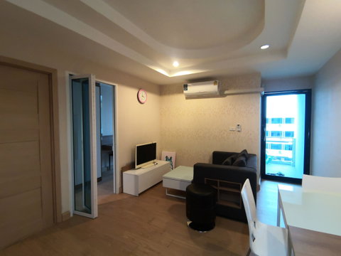 Rent Trams condo Jed Yod very good location near Maya , Nimman Rd. , CMU, Airport Tel. 082-3899314 ( Bubu )