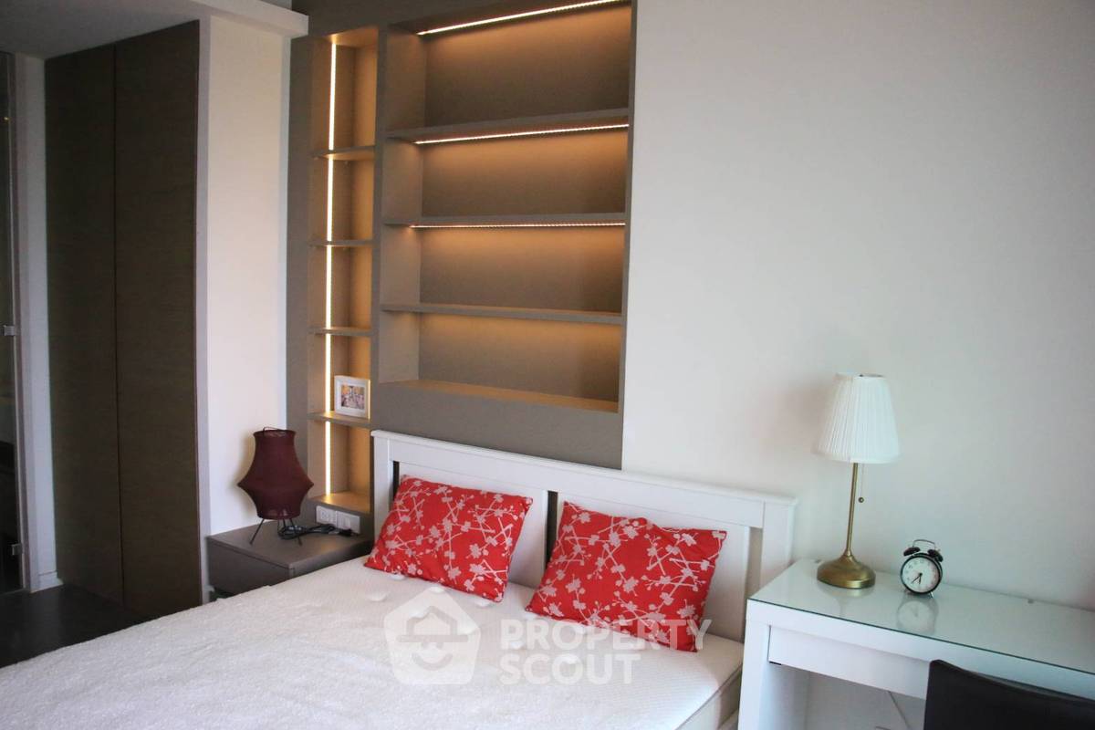 picture Spacious 1-BR 69 Sqm At The River Condominium Near BTS Saphan Taksin (ID 1494274) - 4/5