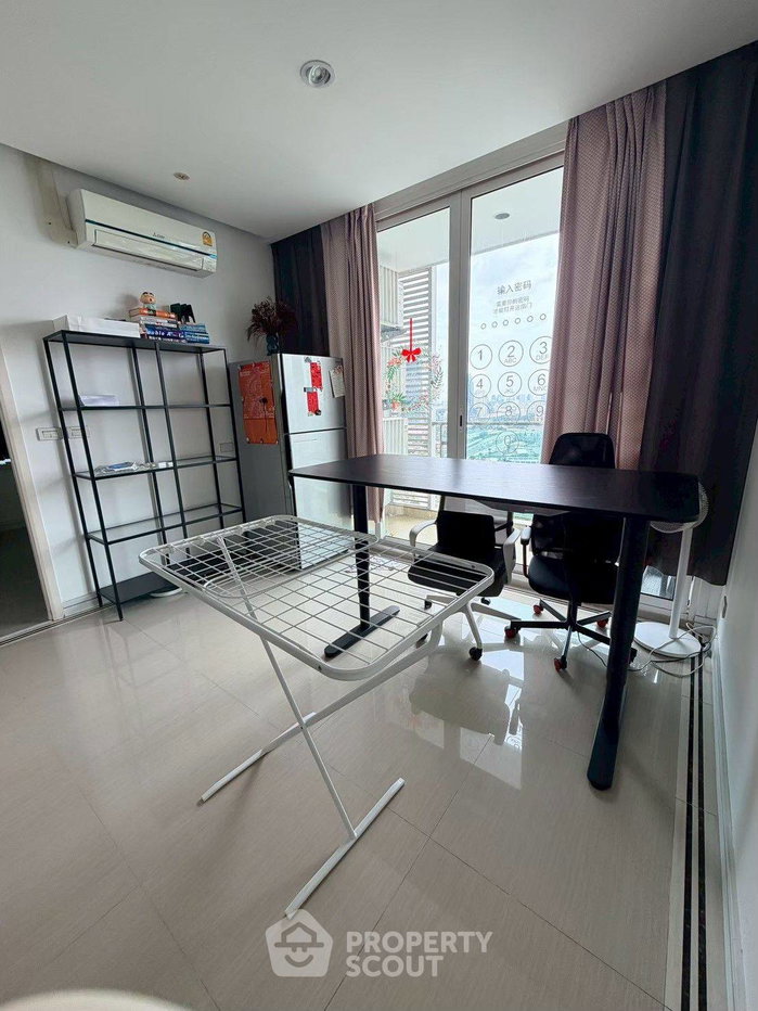 picture 2-BR Condo at T.c. Green Rama 9 near MRT Phra Ram 9 (ID 3232094) - 3/12