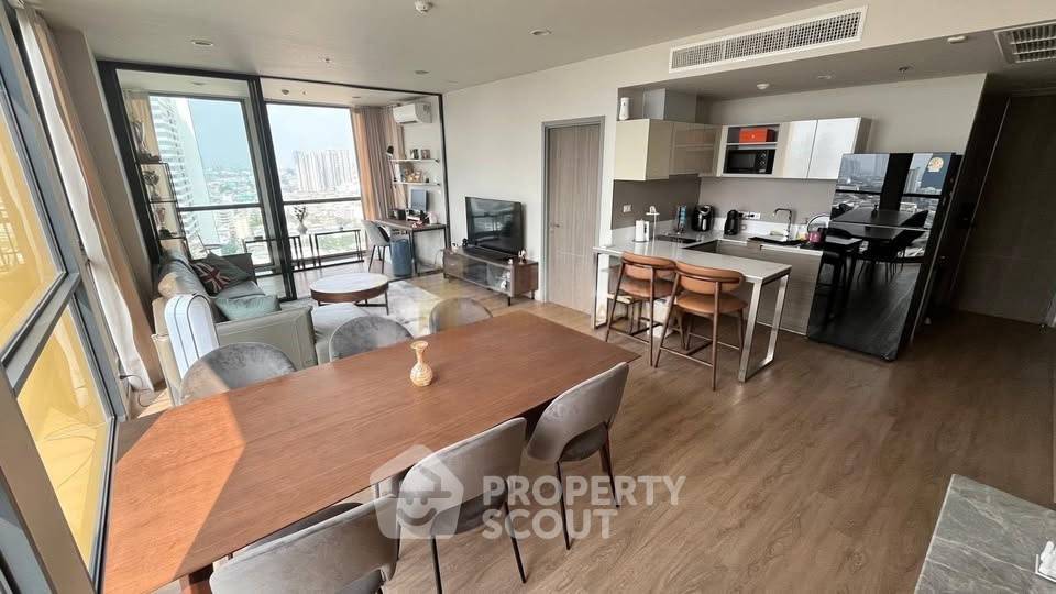 picture 2-BR Condo at The Issara Sathorn in Thung Maha Mek (ID 3247447) - 2/10