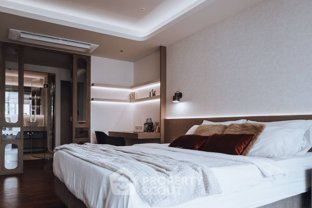 picture 2-BR Condo at Supreme Elegance Condominium in Thung Maha Mek (ID 1540015) - 3/43