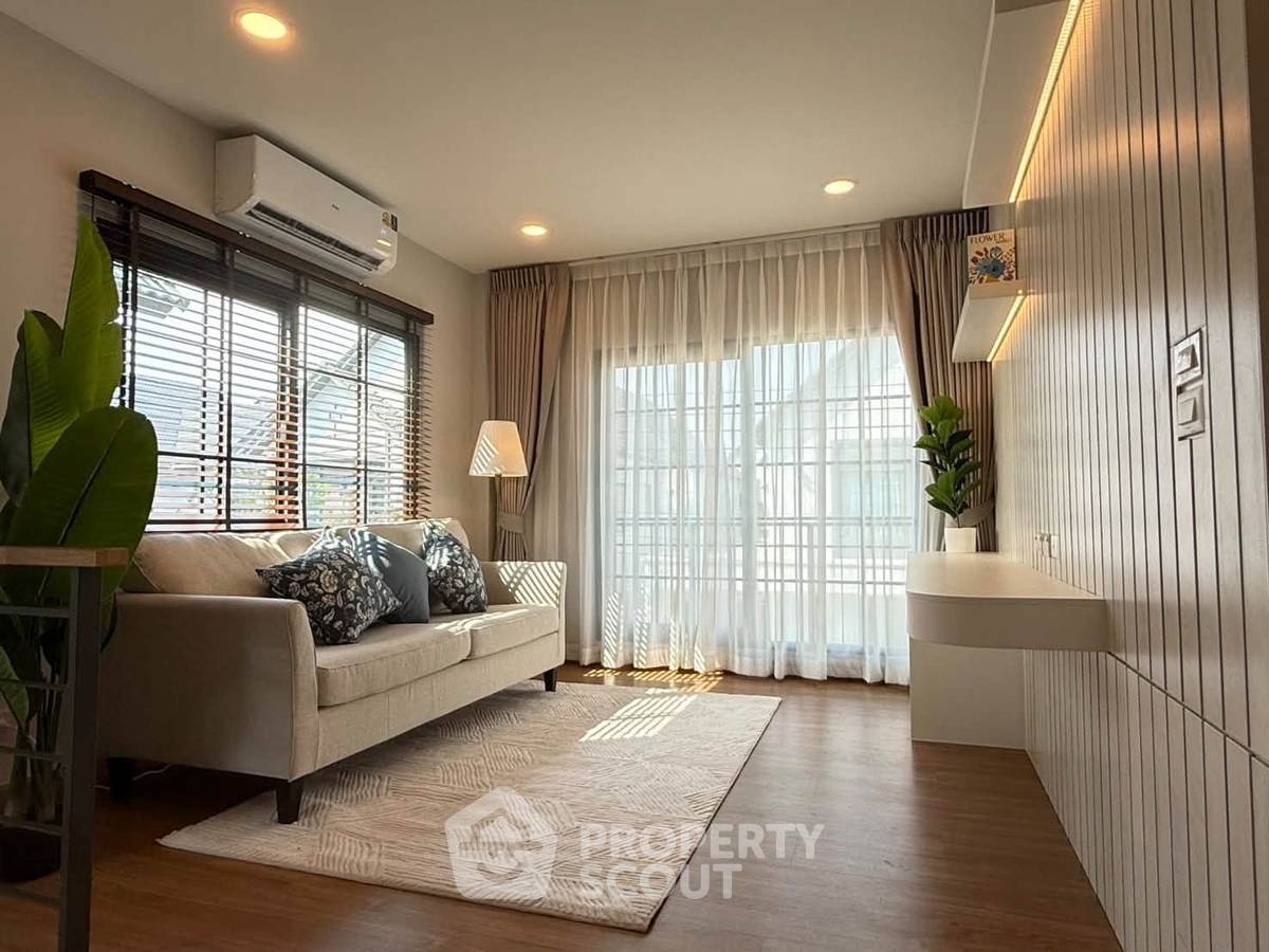 picture 4-BR House at Centro Bangna in Bang Kaeo (ID 3360824) - 7/16