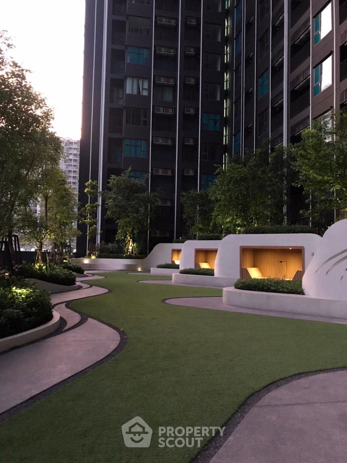 picture 1-BR Condo at Life Asoke - Rama 9 near MRT Phra Ram 9 (ID 629358) - 9/10