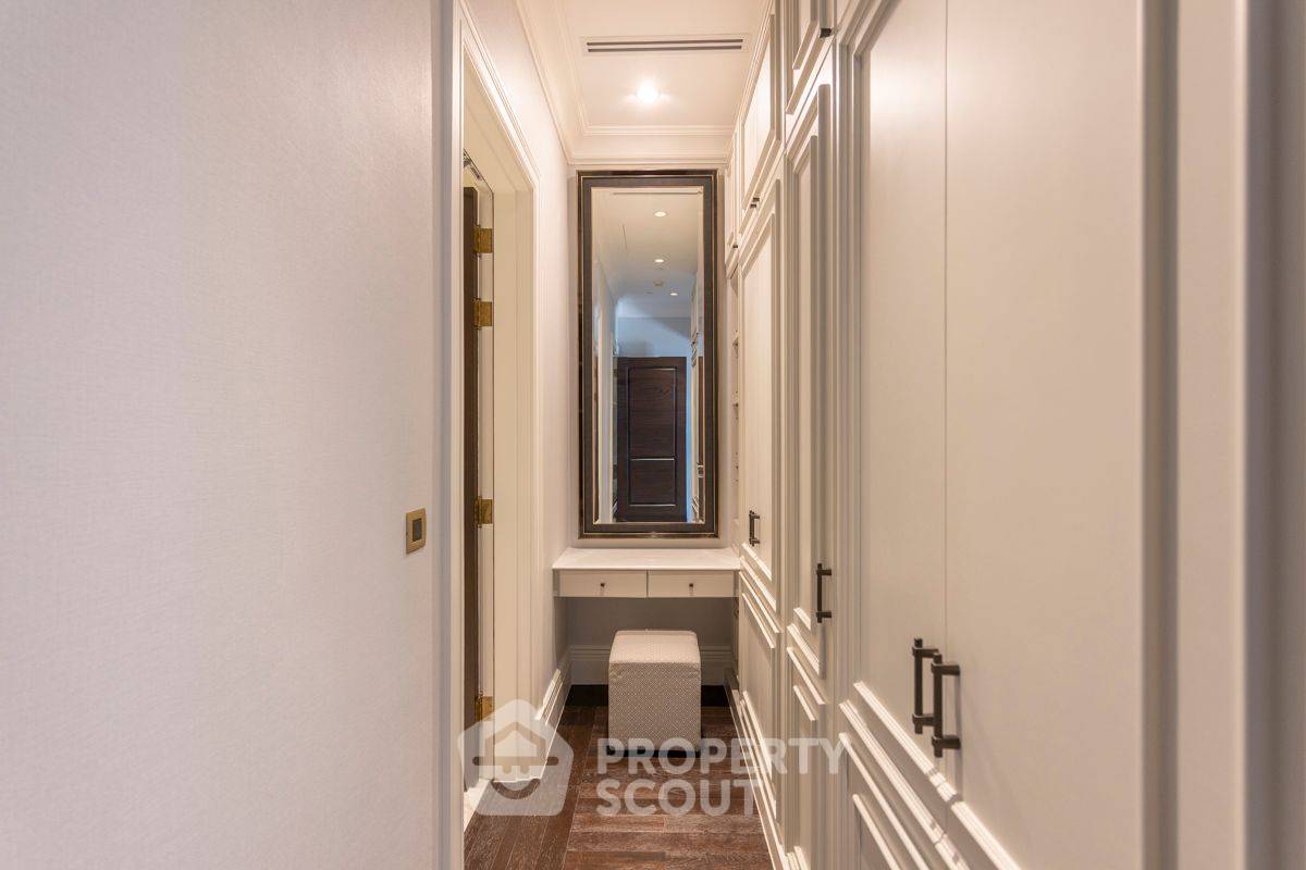 picture 3-BR 245 Sqm Near BTS Phloen Chit At 98 Wireless (ID 3356466) - 35/47