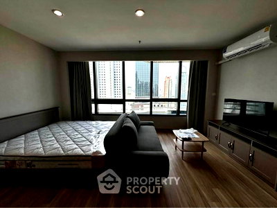 คอนโดให้เช่า : คอนโด 1-ห้องนอน ที่ เพรซิเดนท์ เพลส ใกล้ BTS ชิดลม (ID 2136267)