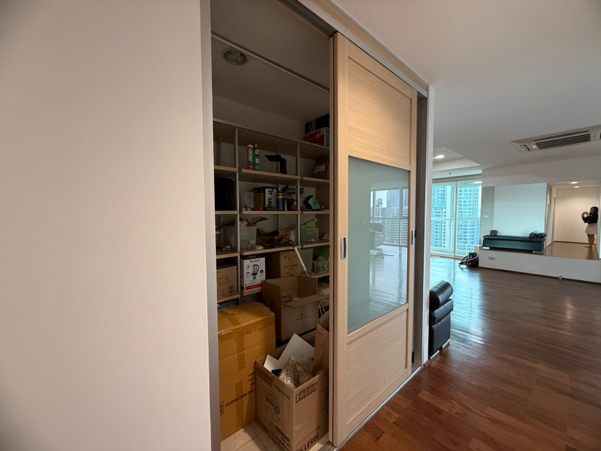 picture ✨ URBANA LANGSUAN | Spacious 3-Bed City Residence ✨  🐕 Pet-Friendly – Small Dogs Welcome! - 20/30