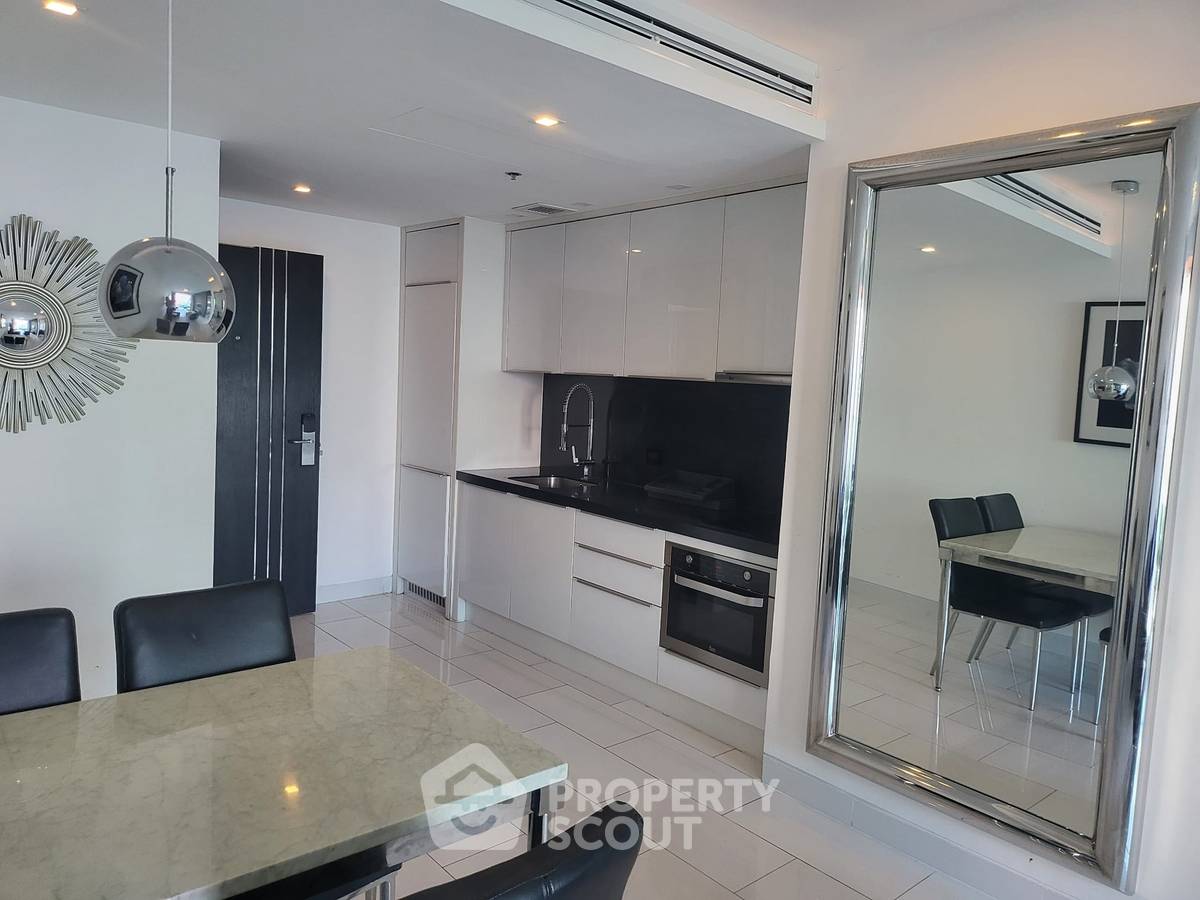 picture 2-BR Serviced Apt. near Phratamnak (ID 1143367) - 2/13