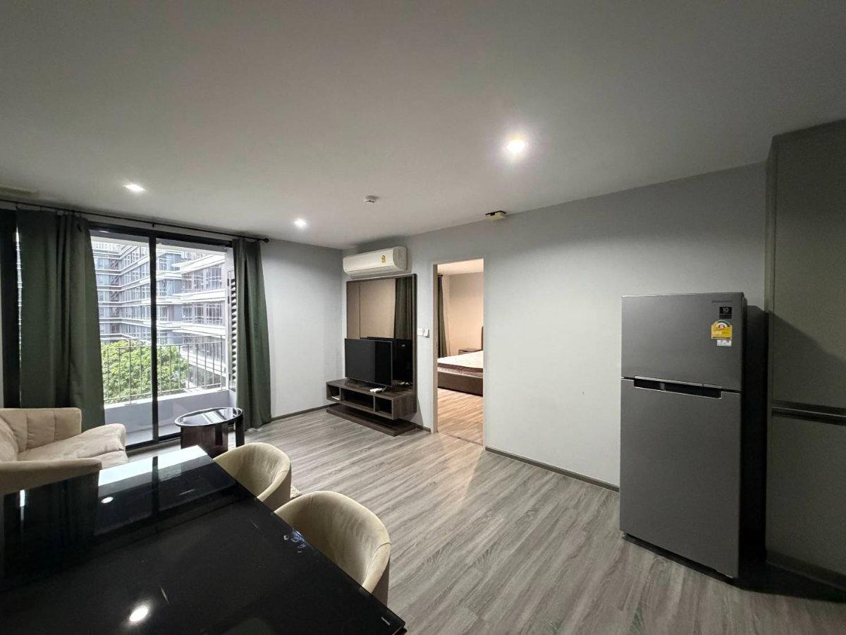 picture Condo For Rent!!Ideo Mobi Sukhumvit 40 - 10/10