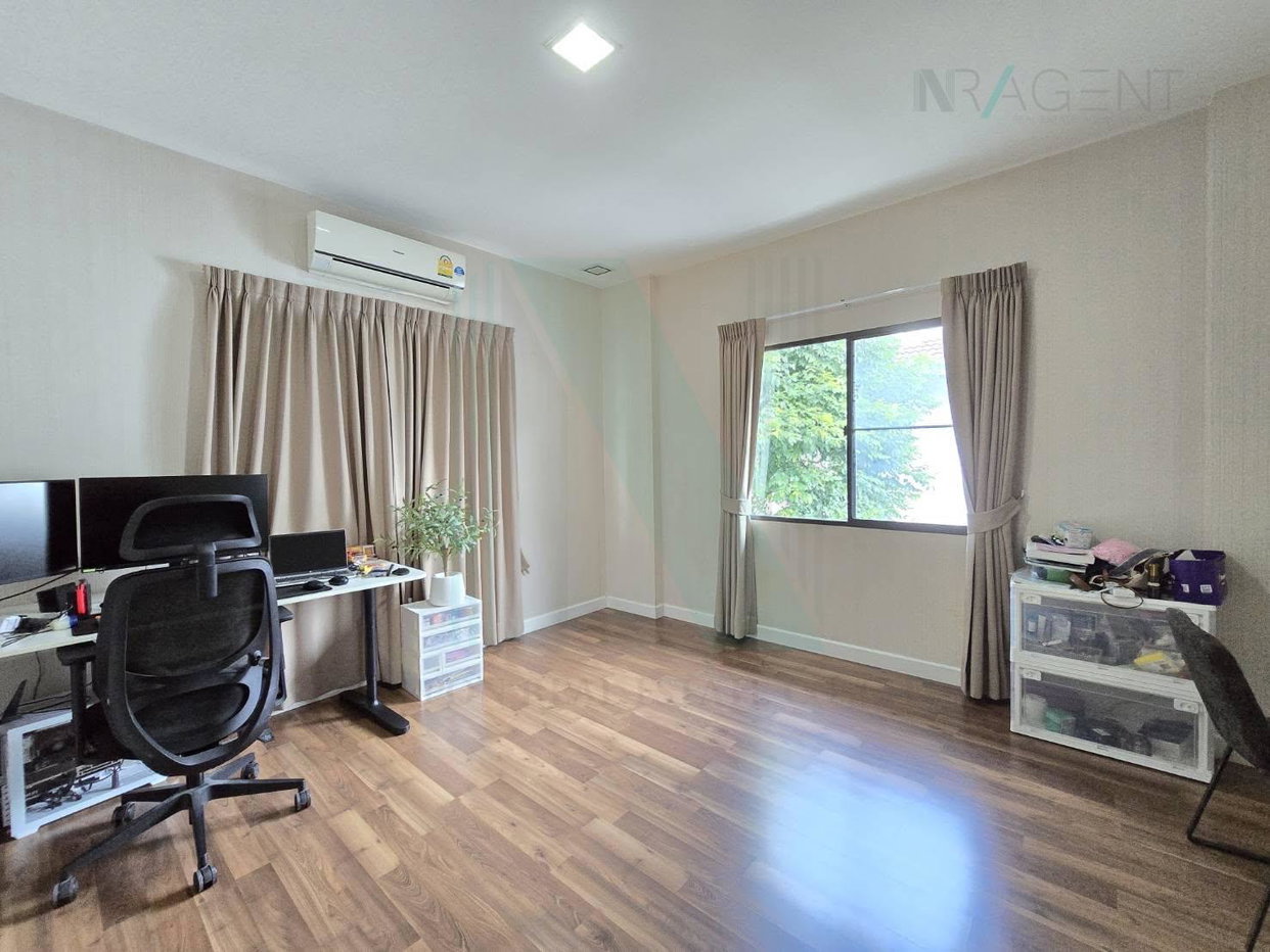 รูป ให้เช่าบ้านเดี่ยว 2 ชั้น มัณฑนา เลค วัชรพล 4 ห้องนอน 3 ห้องน้ำ - รูปที่ 6/8