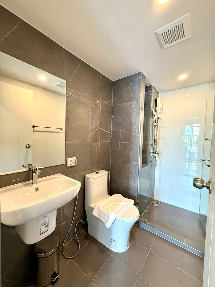 picture Brixton Rayong Condo For Rent 8,500/ Month - 7/28