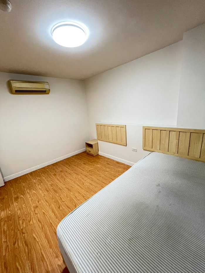 picture 2 bedrooms type near MRT yellow line / Line : @966veldg - 22/26