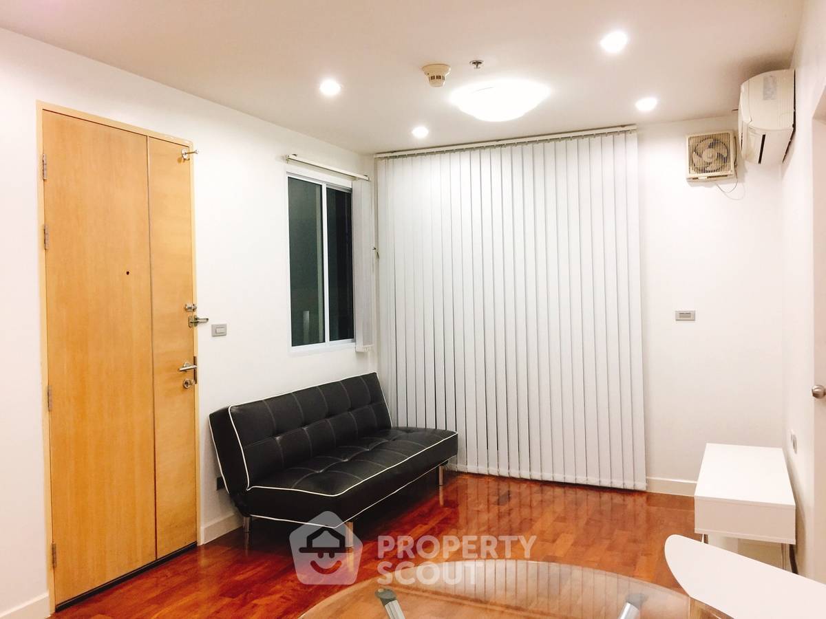 รูป คอนโด 1-ห้องนอน ที่ บ้านสิริ สีลม คอนโดมิเนียม ใกล้ BTS สุรศักดิ์ (ID 591289) - รูปที่ 2/7
