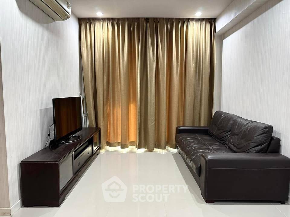 picture 1-BR Condo At Circle Condominium Near MRT Phetchaburi (ID 1737200) - 1/5