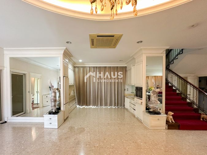 5-bed house for sale, 490 sqm, 179.8 sq wah, Grand Bangkok Boulevard Sathorn