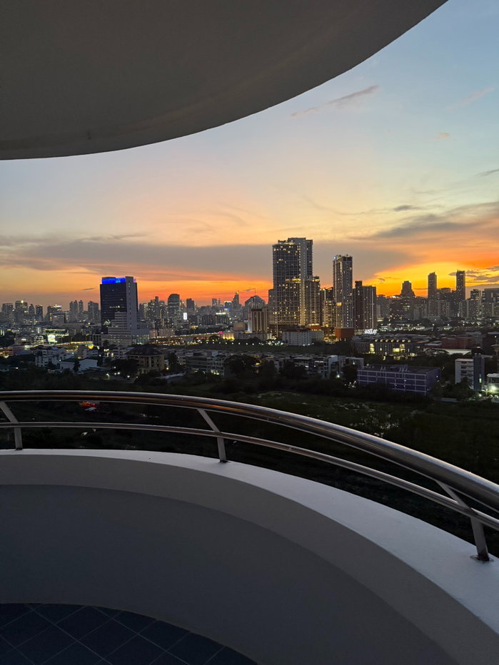 picture Sale With Tenant : Royal Nine Residence  - 2 Bedroom LC318 - 11/11