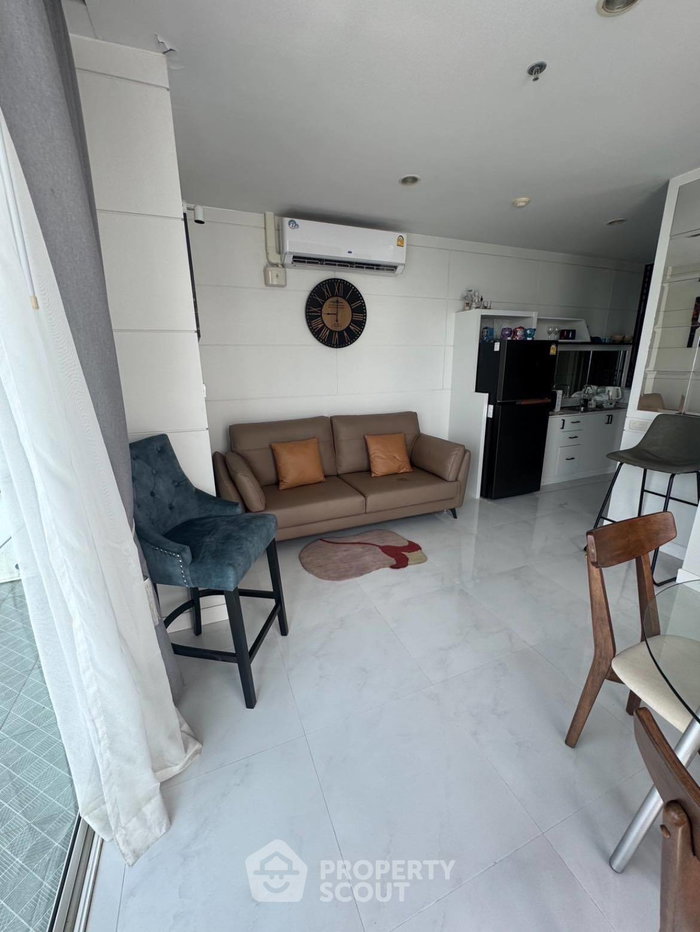 รูป ขายคอนโด 2 ห้องนอน The Twin Tower ใกล้หาดจอมเทียน (ID 2109078) - รูปที่ 1/8