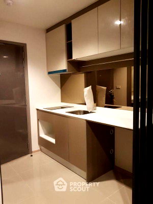Condos for rent : 1-BR Condo at Ideo Sathorn-Wongwian Yai near BTS Wongwian Yai (ID 366042)