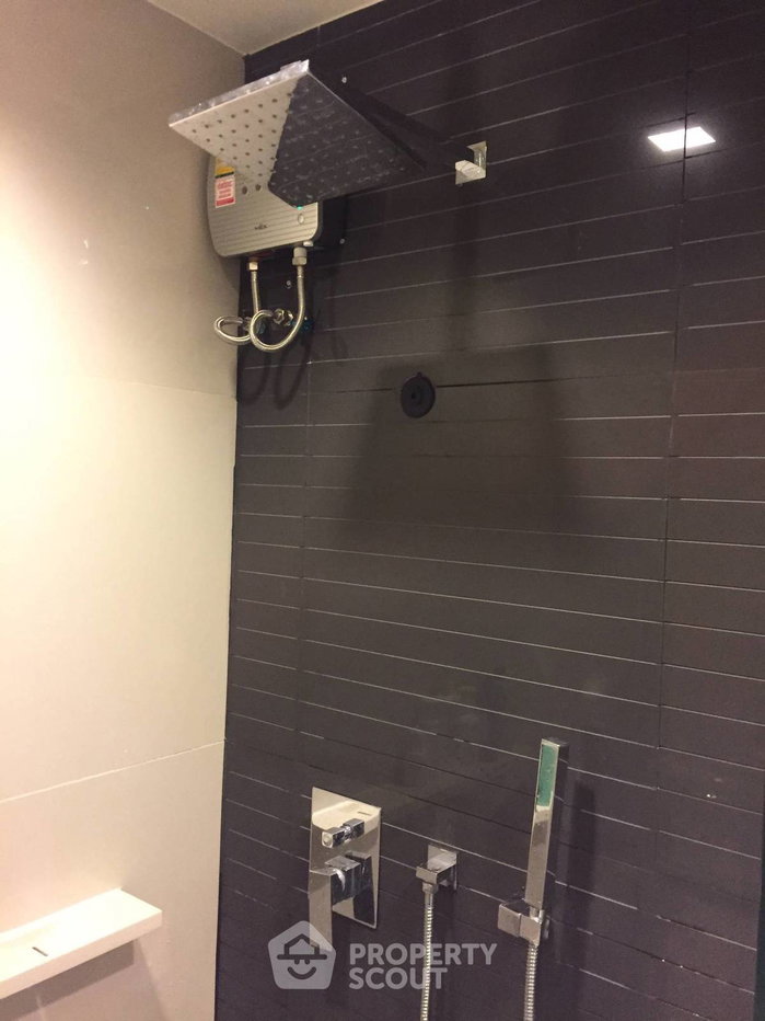 picture 1-BR Condo at Rhythm Sathorn near BTS Saphan Taksin (ID 392298) - 7/8