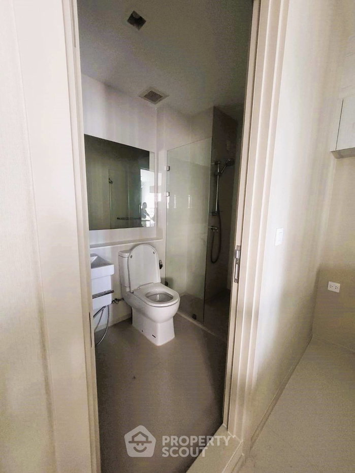 picture 1-BR Condo at Life One Wireless near BTS Phloen Chit (ID 1804187) - 3/6