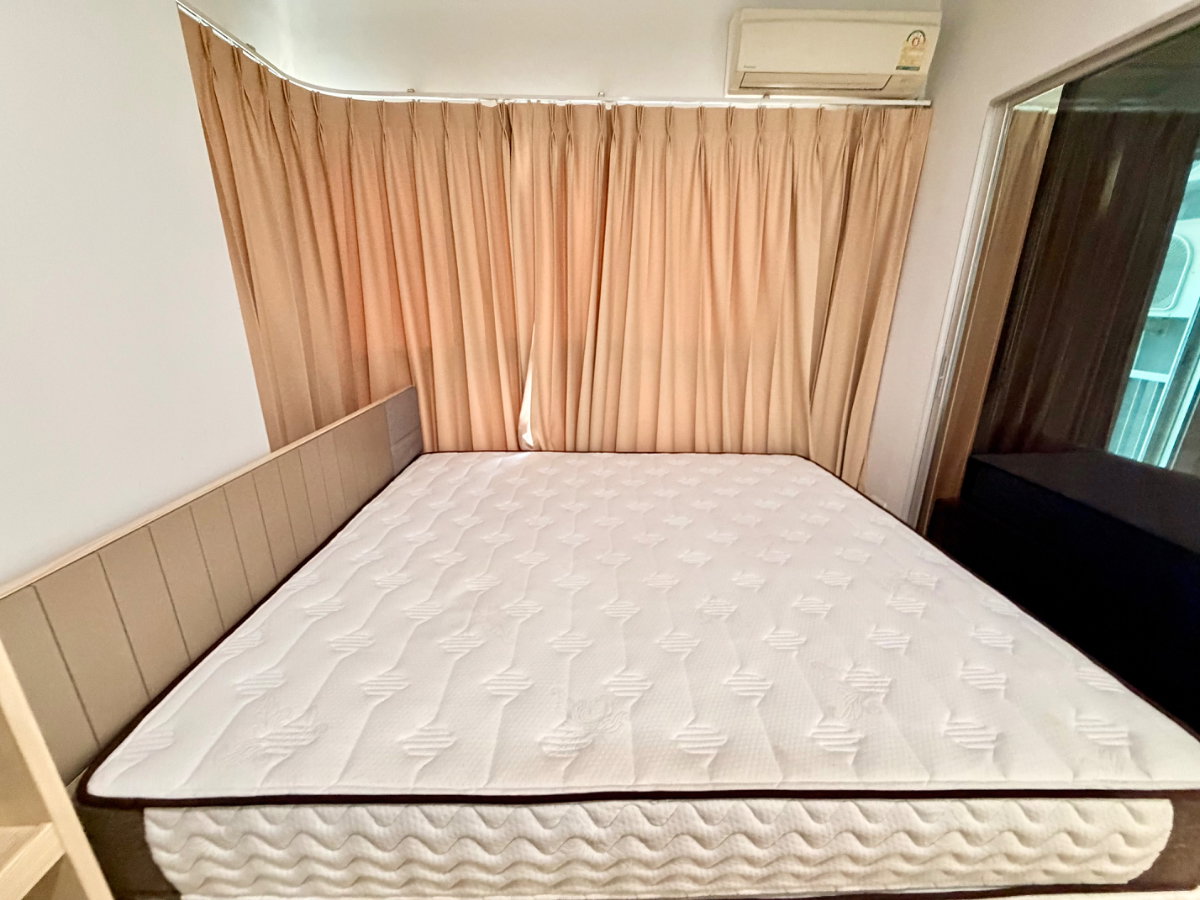 picture The Parkland Phetkasem for Rent - 8/11