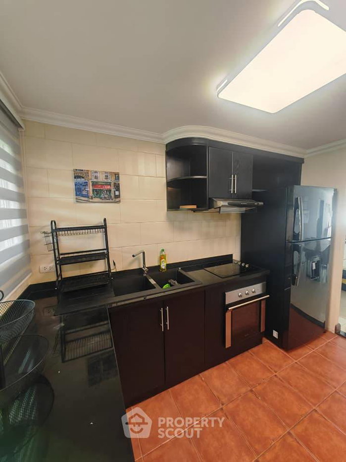 picture 2-BR Condo At Executive Residence II & IV, Phratamnak (ID 2387720) - 19/29