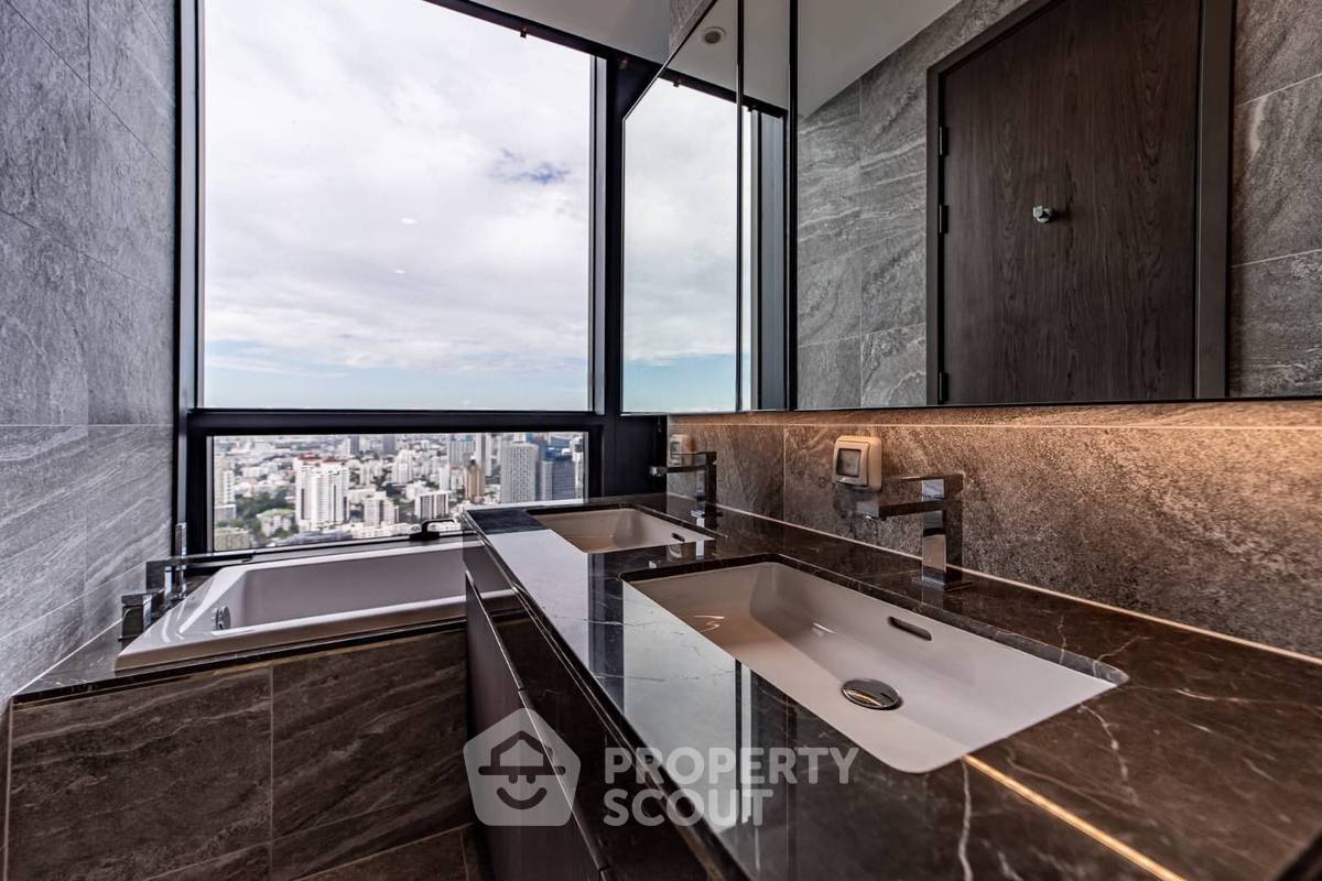 picture 70m To BTS Thong Lor: 30th-Floor 2-BR At The Esse Sukhumvit 36 (ID 2743994) - 6/9