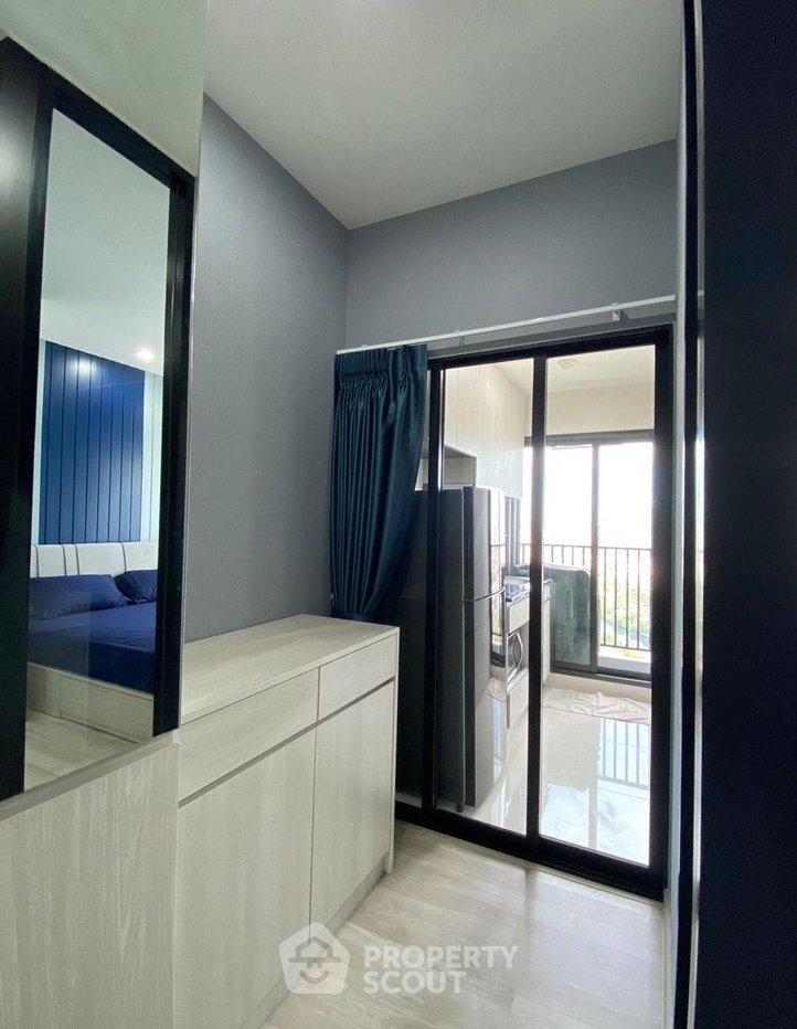 picture 33rd-Floor 1-BR Condo At Niche MONO Mega Space Bangna (ID 999098) - 2/7
