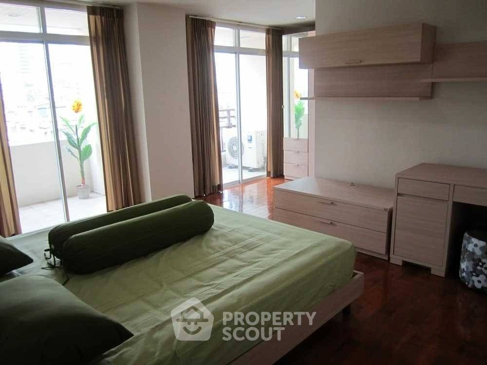 picture 3-BR Condo Pabhada Silom Condominium Near BTS Saint Louis (ID 1421378) - 8/9