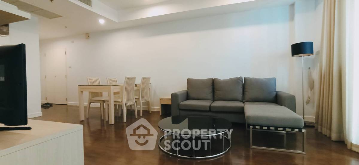 picture 60 Sqm 1-BR At Baan Siri 24 Near BTS Phrom Phong (ID 515058) - 2/11