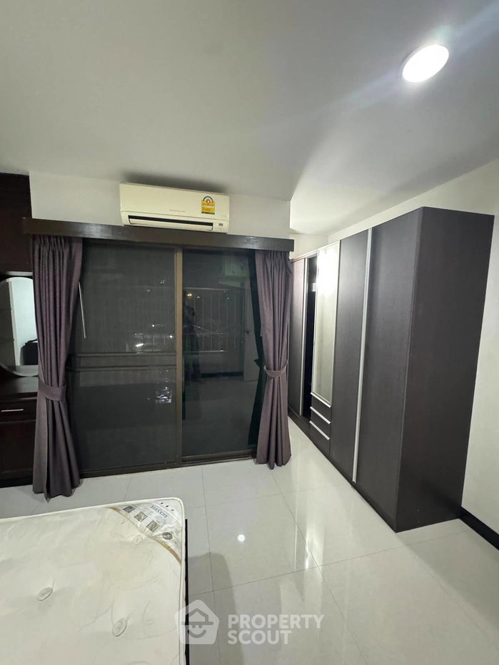 picture 2-BR Condo at Bodin Suite Home Condominium in Phlapphla (ID 2364424) - 5/12