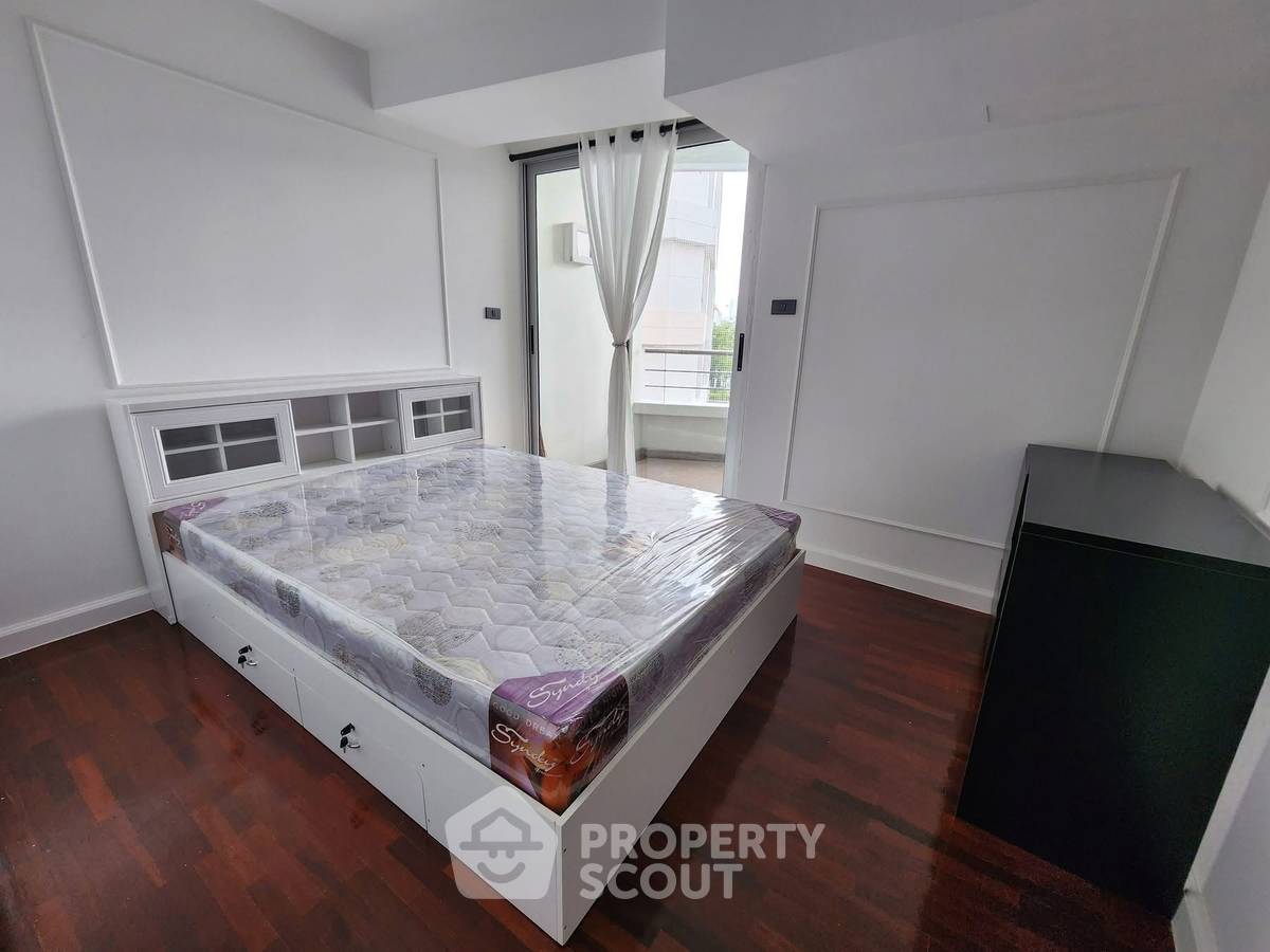 รูป คอนโด 2-ห้องนอน ที่ ริเวอร์ เฮเว่น เจริญกรุง คอนโดมิเนียม ใน บางคอแหลม (ID 2041342) - รูปที่ 6/12