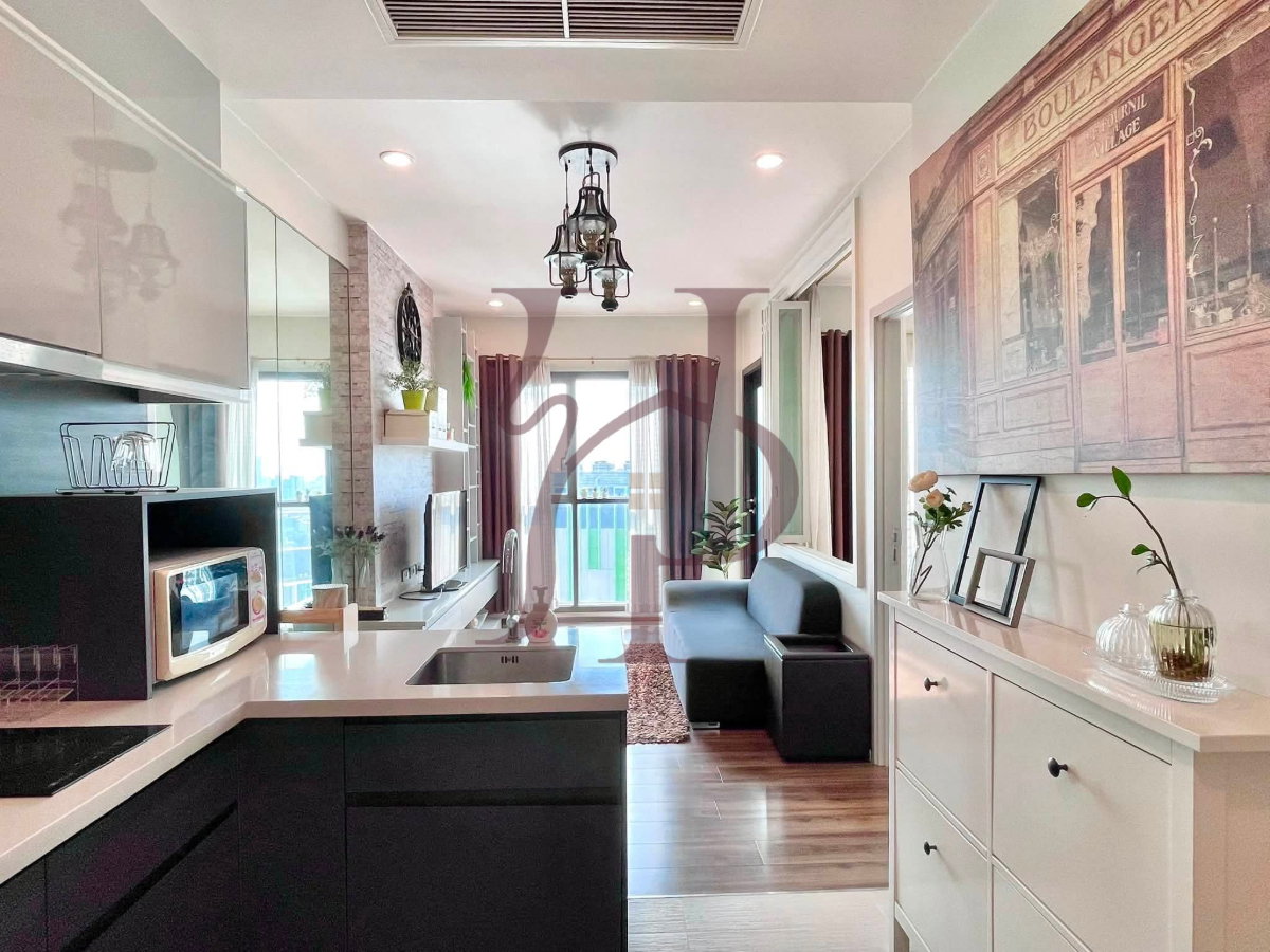 ✨ Modern Condo 35 sqm, High Floor Unit in Khlong Toei - Ready to Own | Call now 063-616-5390